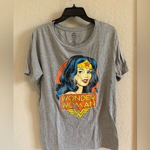 DC Comics Wonder Woman Graphic Gray Tee